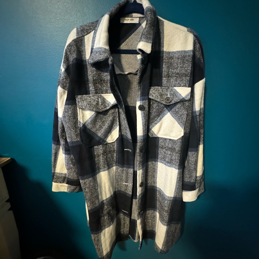 Isla Soto blue and white long Shacket in XL - EUC